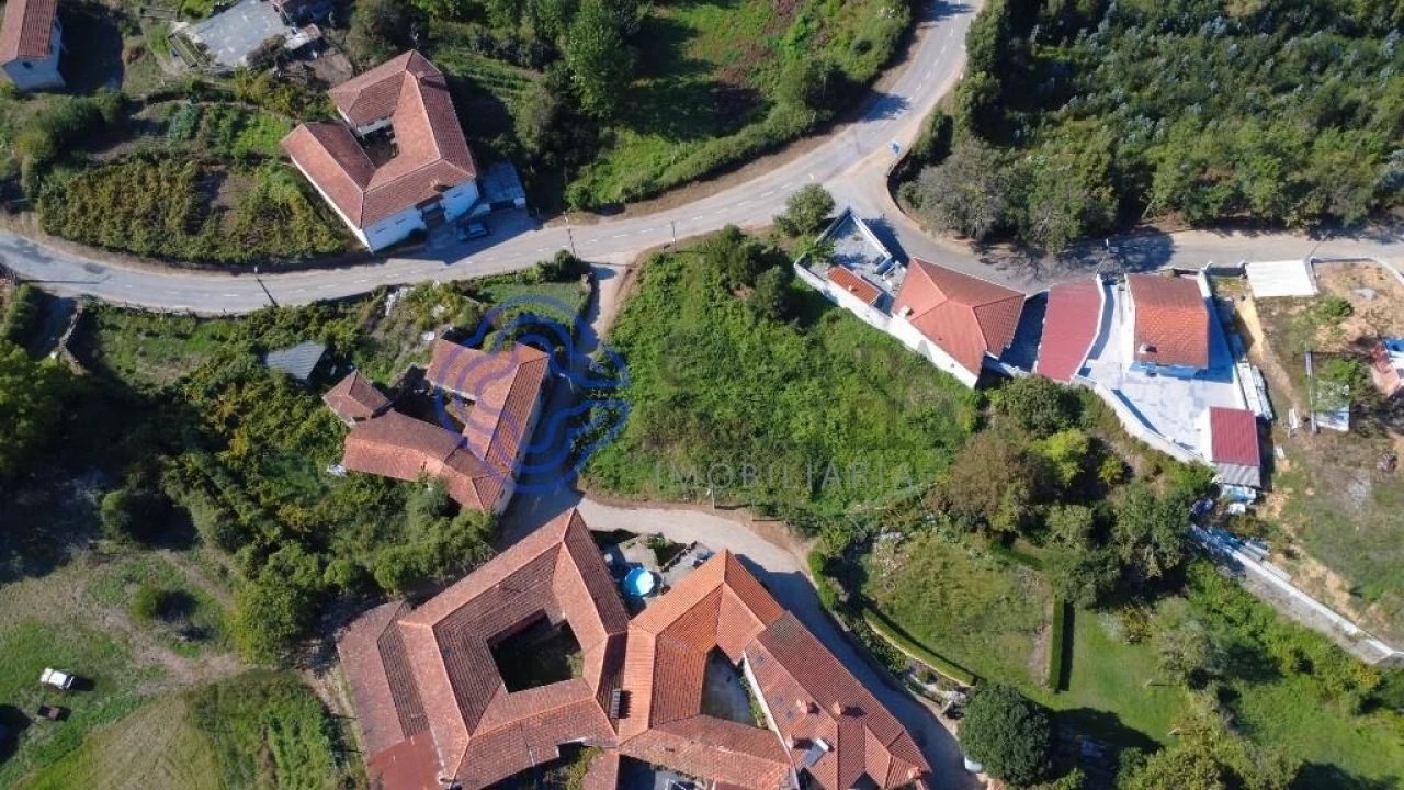 Terreno para Venda em Fânzeres e São Pedro da Cova Foto 13