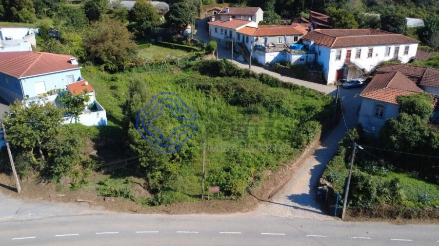 Terreno para Venda em Fânzeres e São Pedro da Cova Foto 3