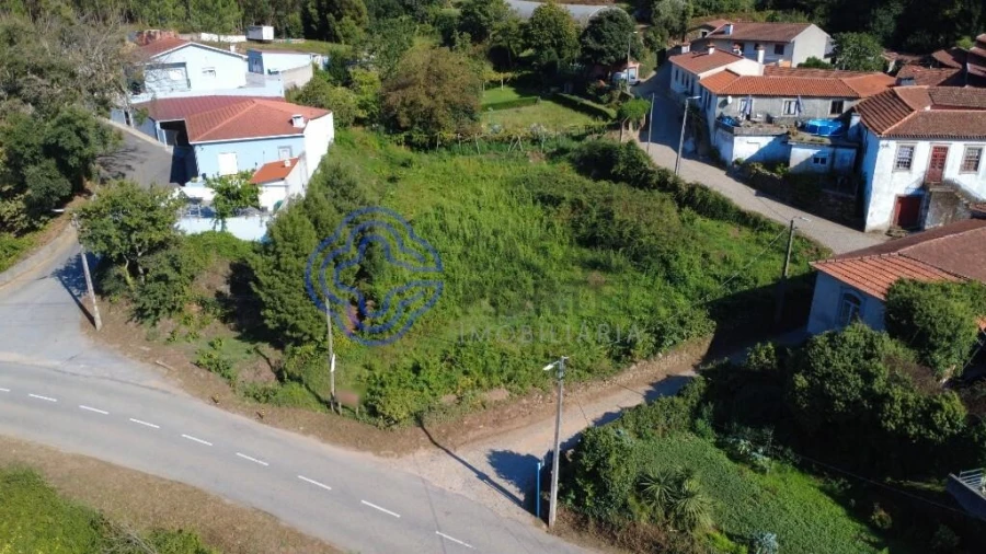 Terreno para Venda em Fânzeres e São Pedro da Cova Foto 2