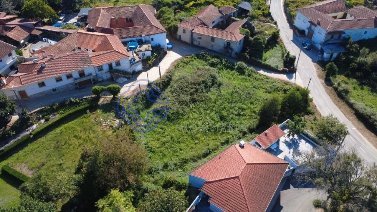 Terreno para Venda em Fânzeres e São Pedro da Cova Foto 7