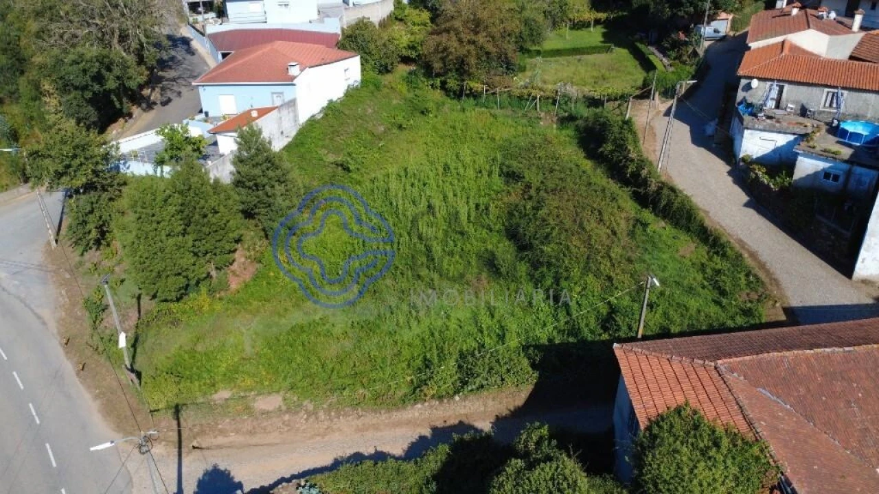 Terreno para Venda em Fânzeres e São Pedro da Cova Foto 12