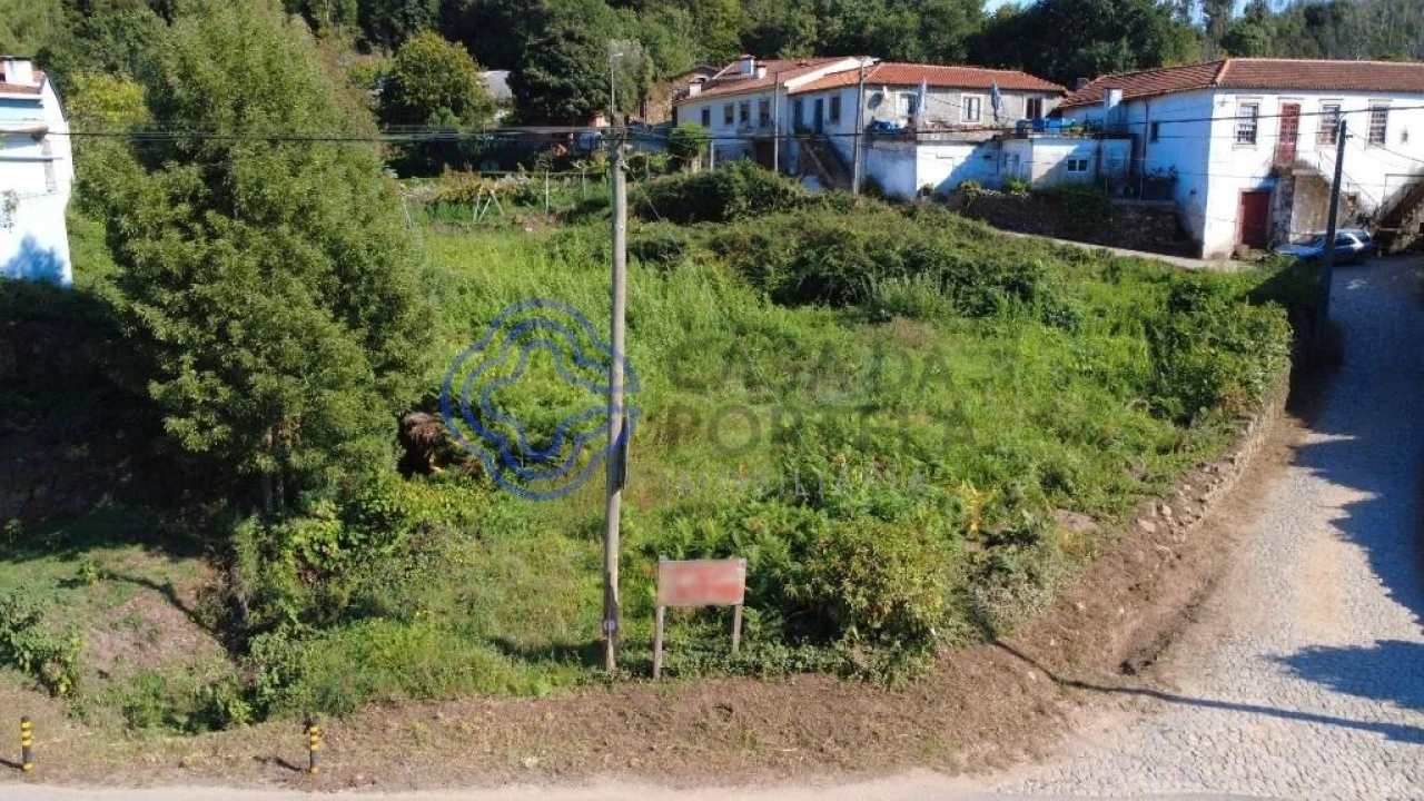 Terreno para Venda em Fânzeres e São Pedro da Cova Foto 4