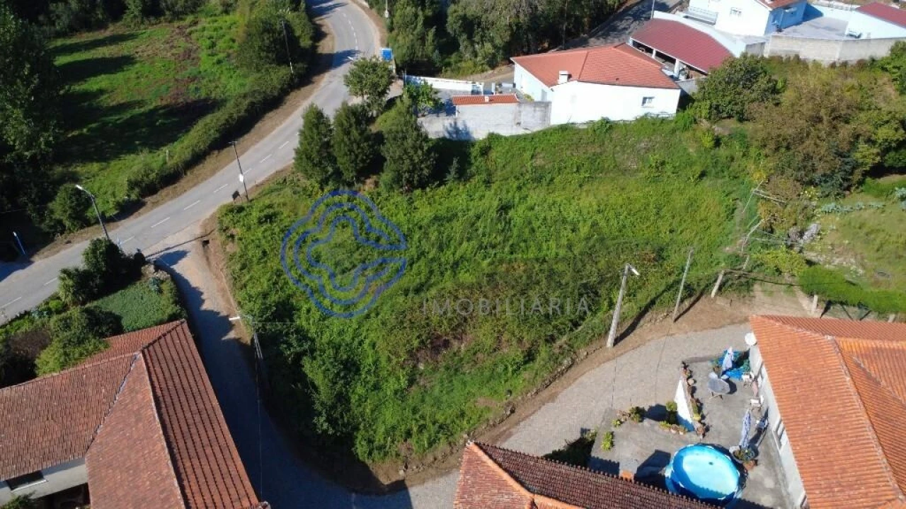 Terreno para Venda em Fânzeres e São Pedro da Cova Foto 11