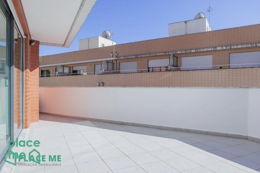 Apartamento T2 para Arrendamento em São Vitor (Braga) Foto 11