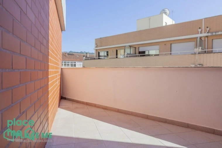 Apartamento T2 para Arrendamento em São Vitor (Braga) Foto 12