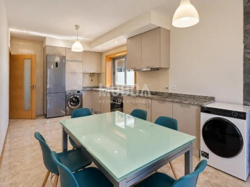 Apartamento T2 para Arrendamento em Loureiro