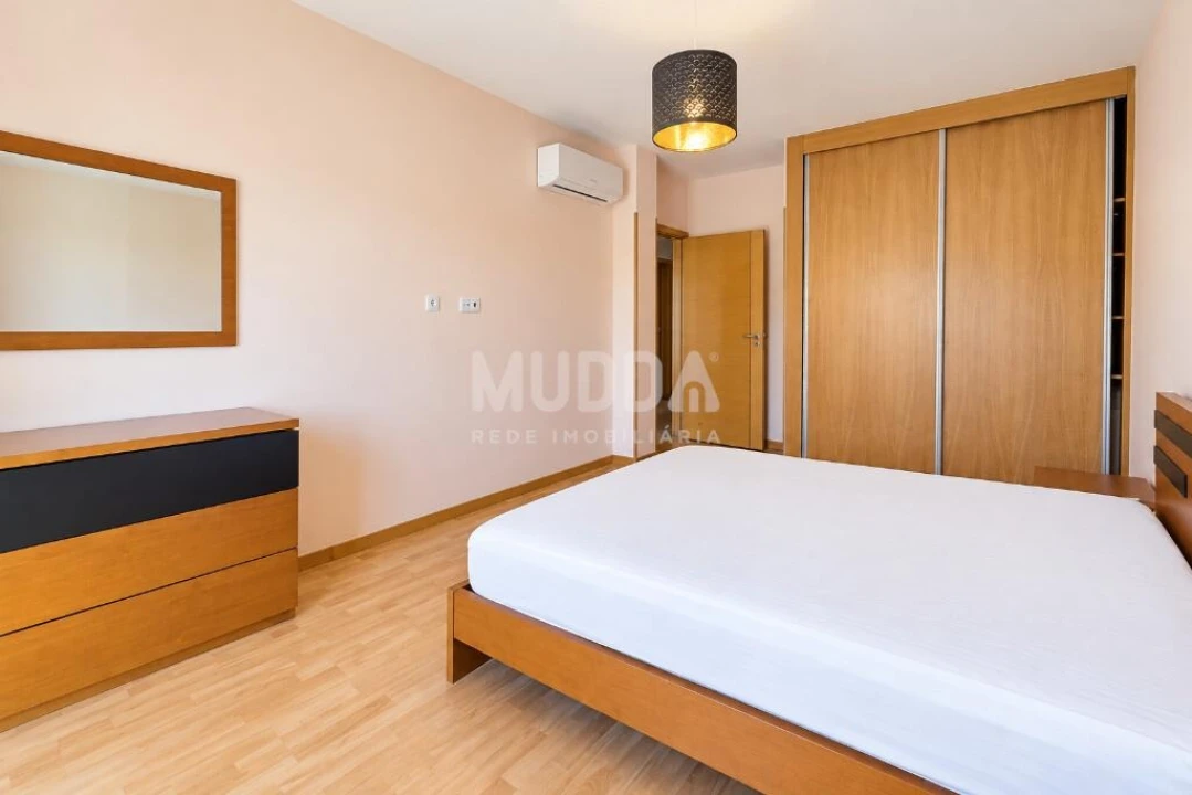 Apartamento T2 para Arrendamento em Loureiro Foto 14