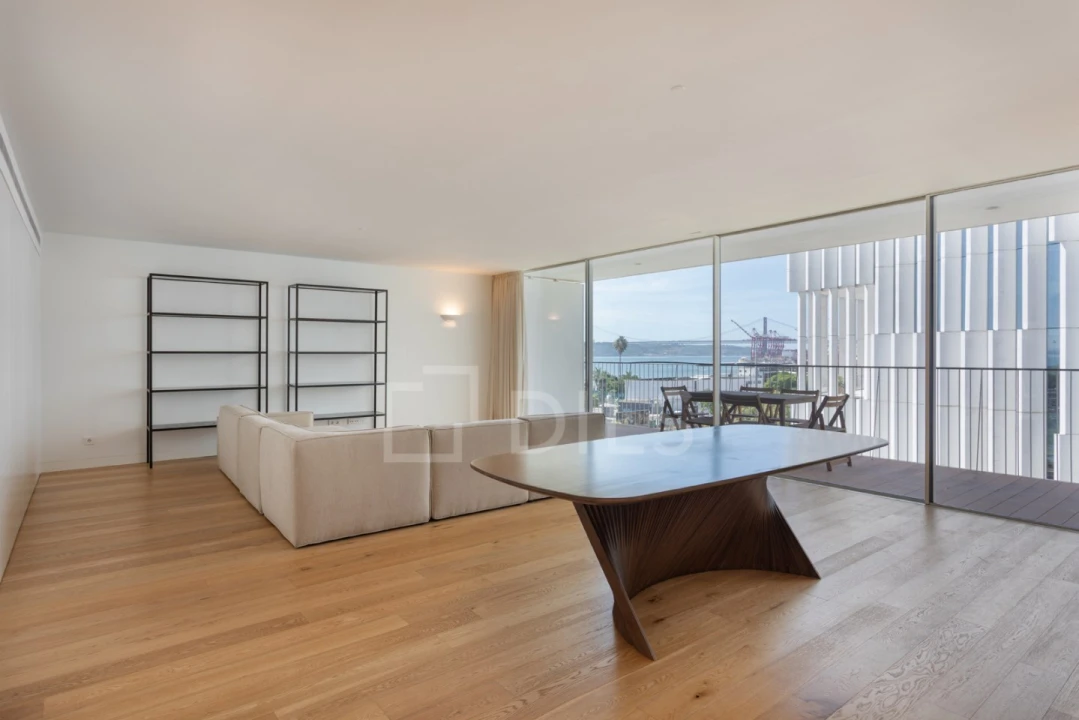 Apartamento T3 para Venda em Misericórdia Foto 7