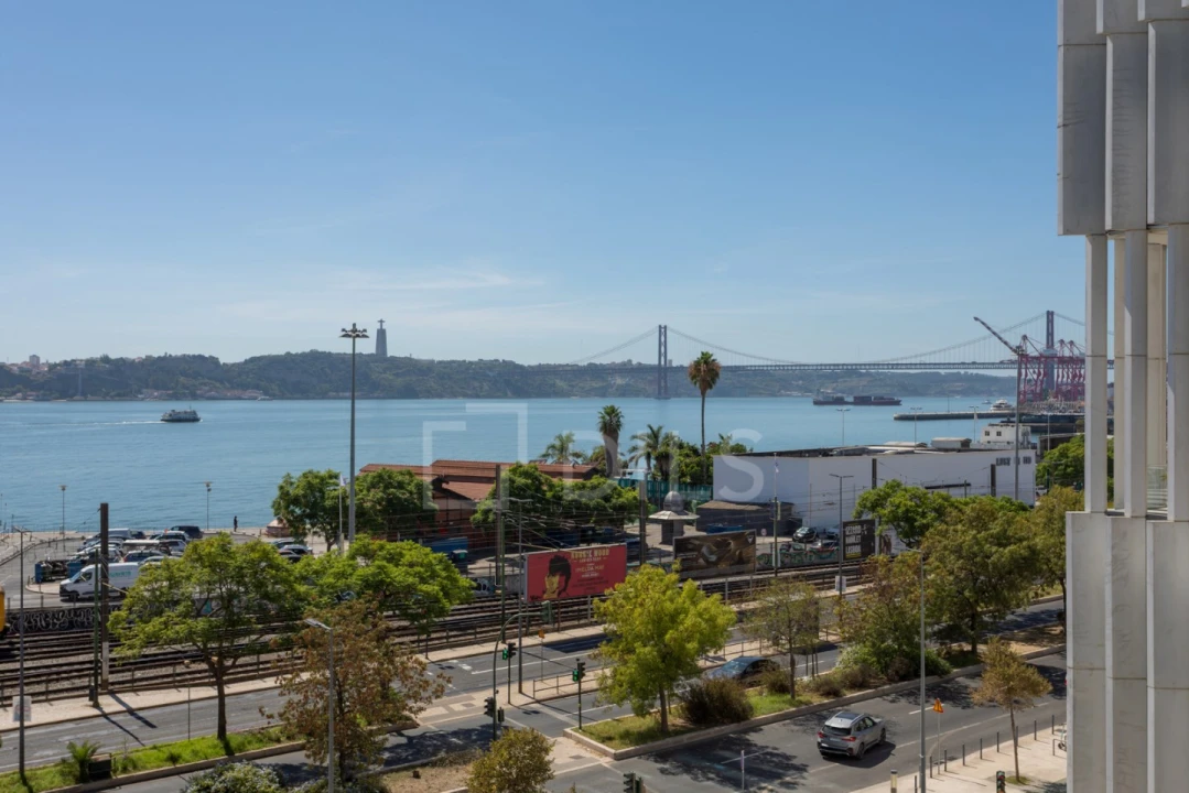 Apartamento T3 para Venda em Misericórdia Foto 2