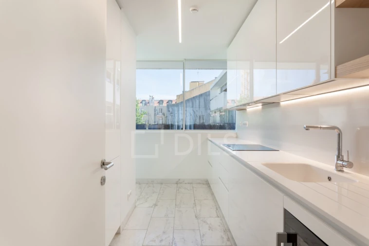 Apartamento T3 para Venda em Misericórdia Foto 11