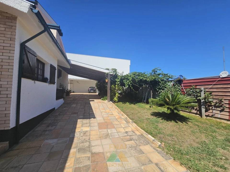 Moradia T4 para Venda em Arco de Baúlhe e Vila Nune Foto 59