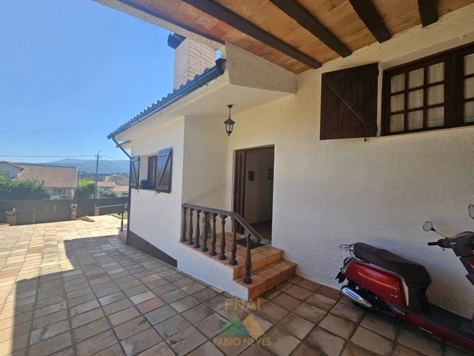 Moradia T4 para Venda em Arco de Baúlhe e Vila Nune Foto 61