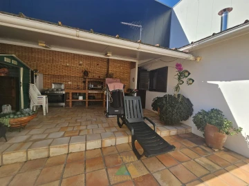 Moradia T4 para Venda em Arco de Baúlhe e Vila Nune