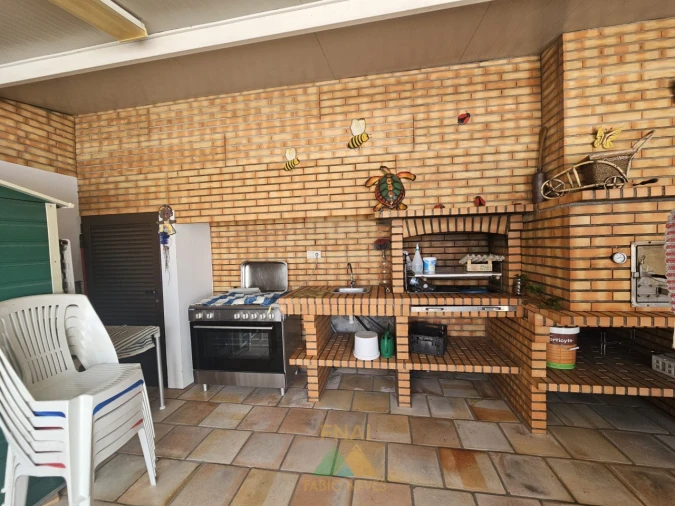 Moradia T4 para Venda em Arco de Baúlhe e Vila Nune Foto 45