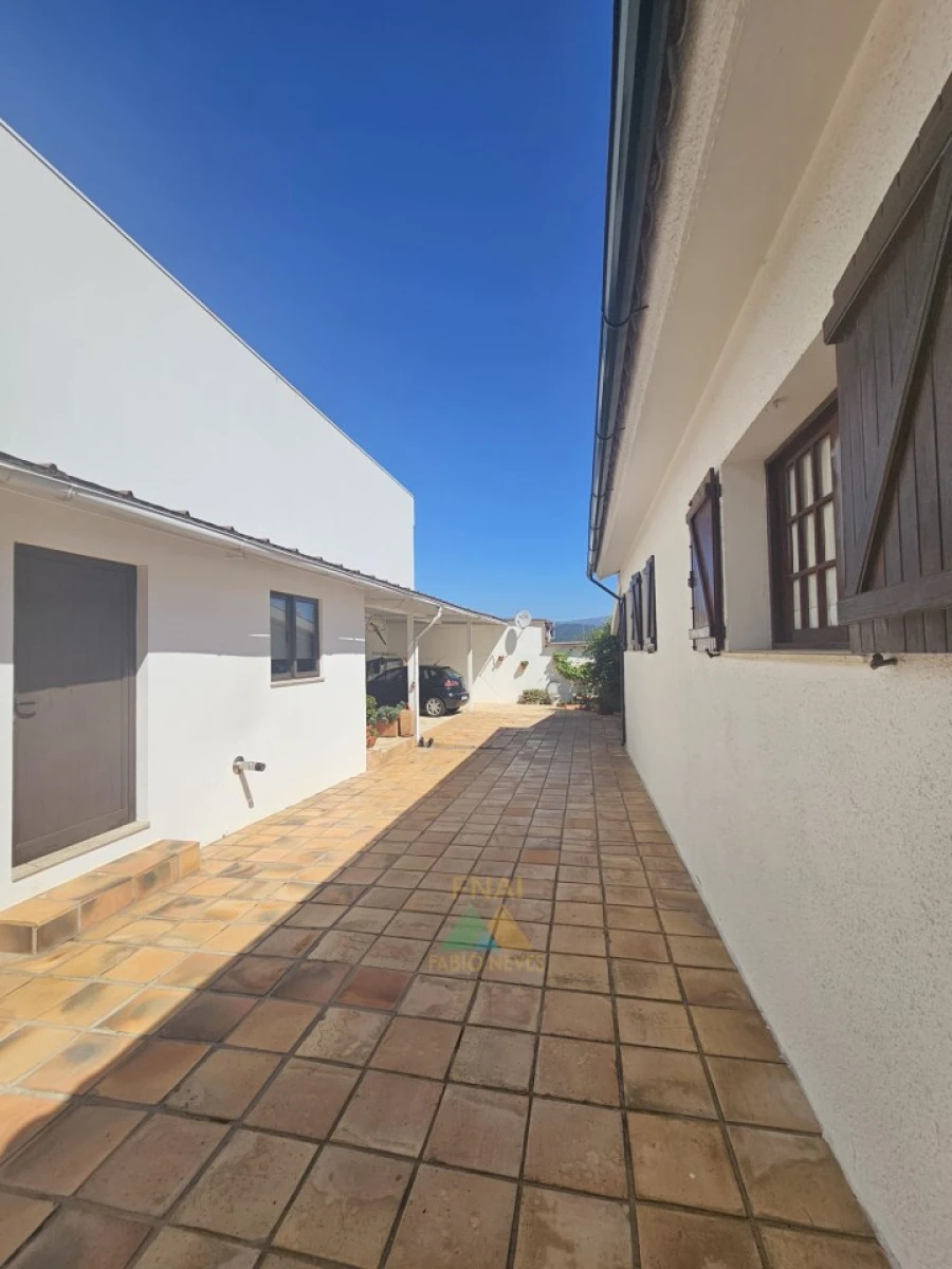 Moradia T4 para Venda em Arco de Baúlhe e Vila Nune Foto 57