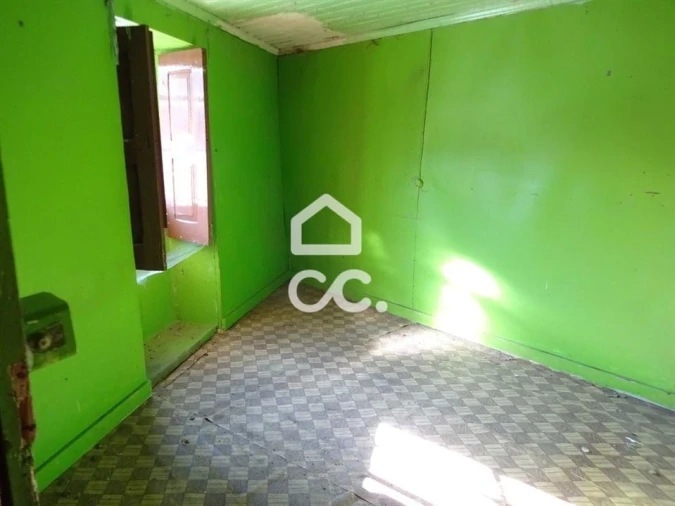 Moradia T2 para Venda em São João da Fresta Foto 6