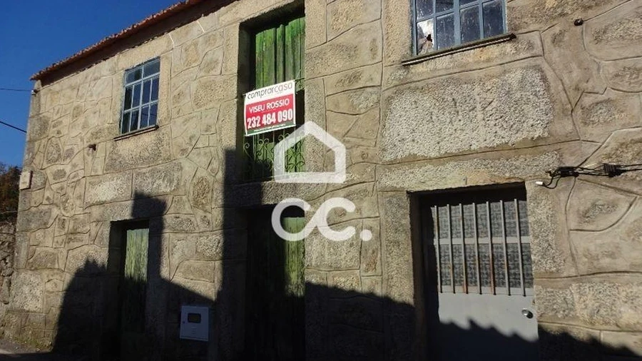 Moradia T2 para Venda em São João da Fresta