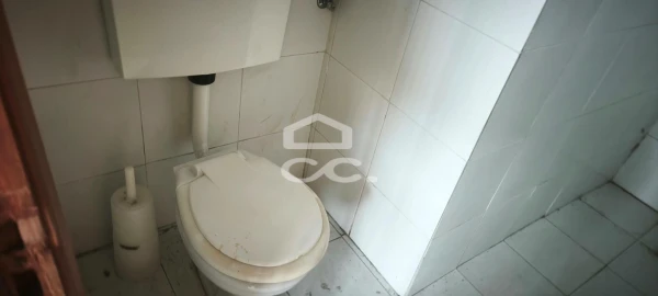 Armazém para Venda em Polvoreira