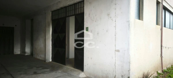 Armazém para Venda em Polvoreira