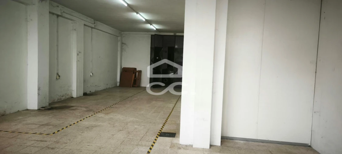 Armazém para Venda em Polvoreira Foto 6