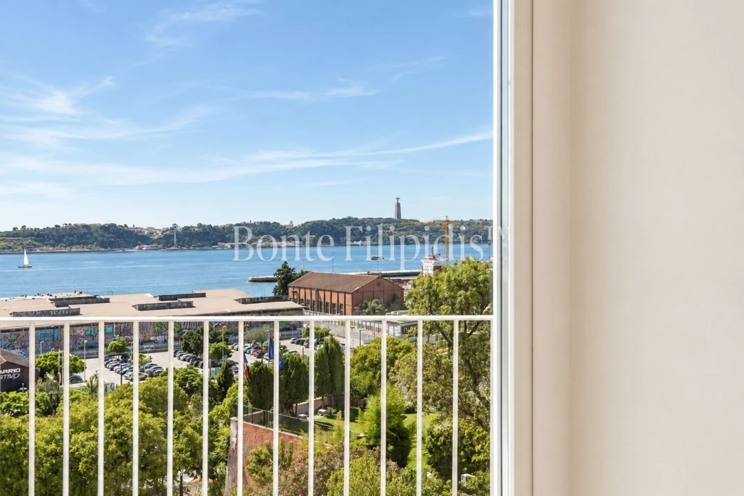 Apartamento T5 para Venda em Estrela Foto 38