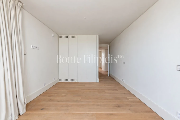 Apartamento T5 para Venda em Estrela Foto 10