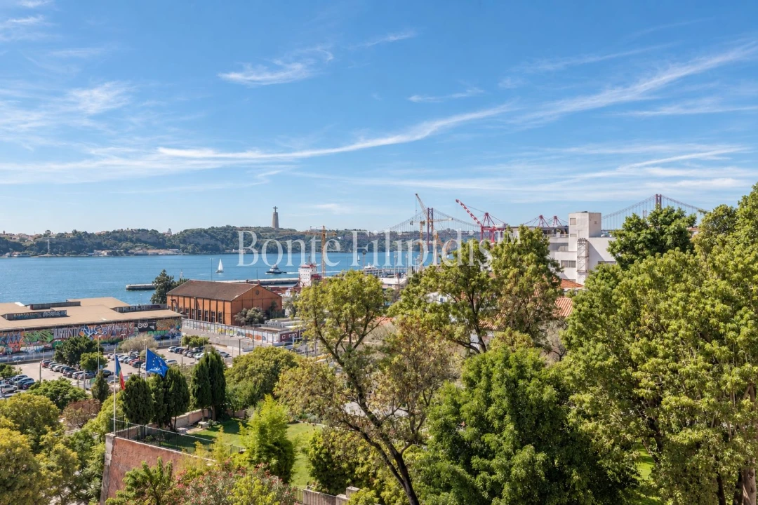 Apartamento T5 para Venda em Estrela Foto 3
