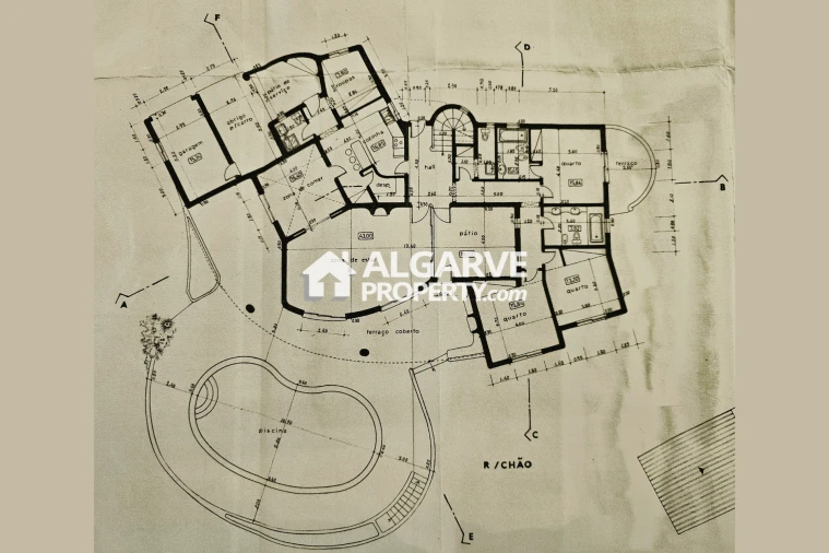 Moradia T5 para Venda em Quarteira Planta 1