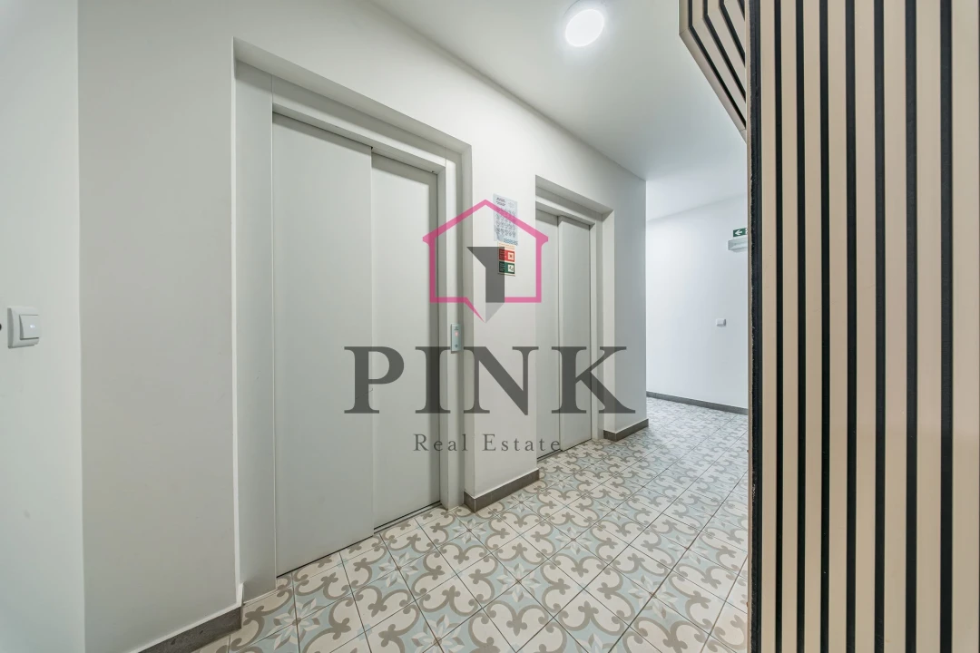 Apartamento T2 para Venda em Caniço Foto 30