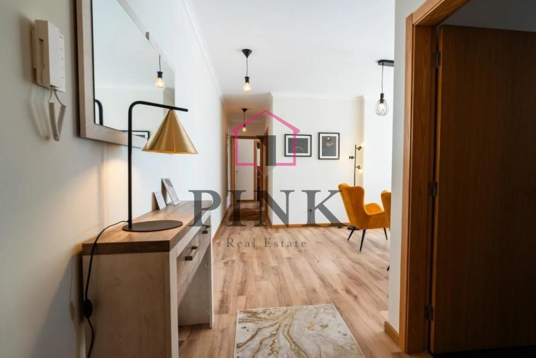 Apartamento T2 para Venda em Caniço Foto 7