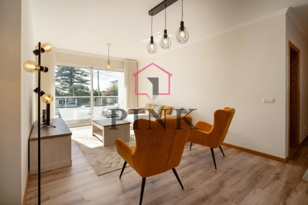 Apartamento T2 para Venda em Caniço Foto 8