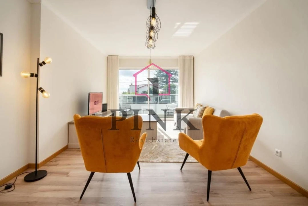 Apartamento T2 para Venda em Caniço Foto 12