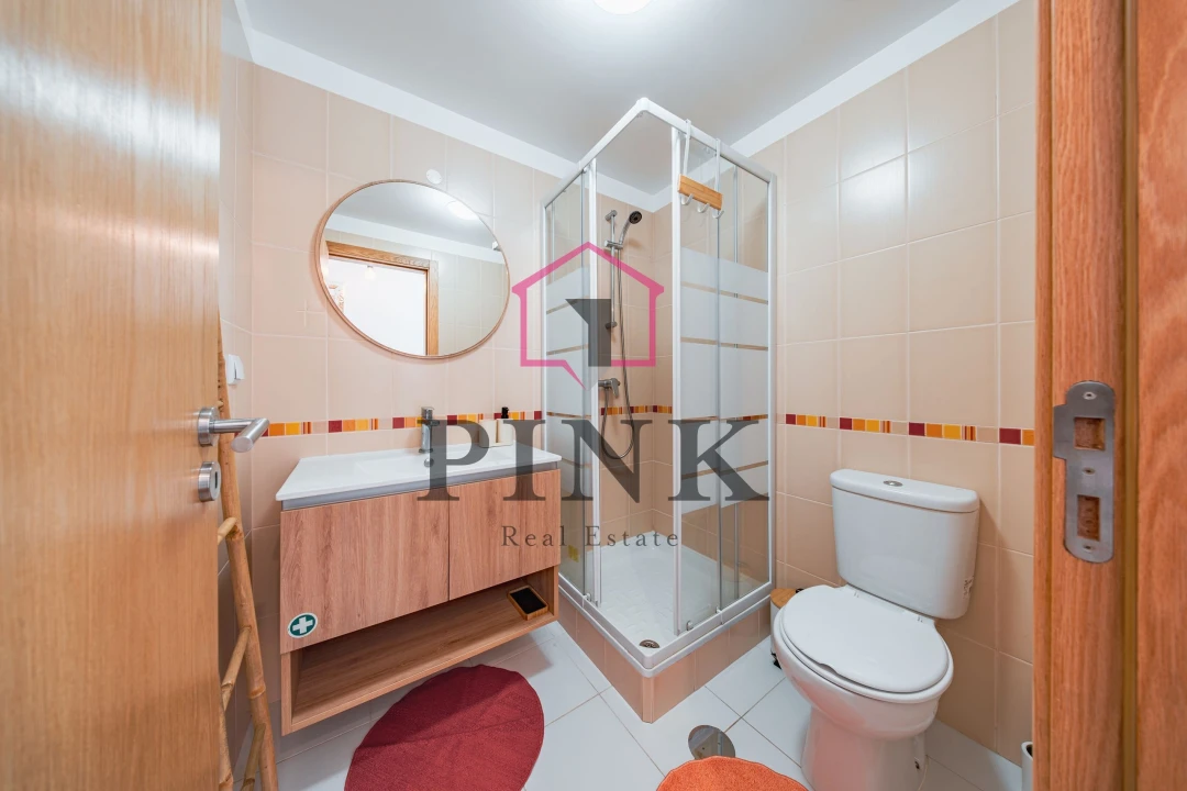 Apartamento T2 para Venda em Caniço Foto 22