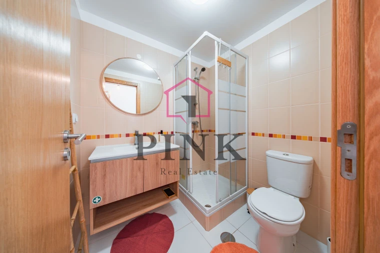Apartamento T2 para Venda em Caniço Foto 22