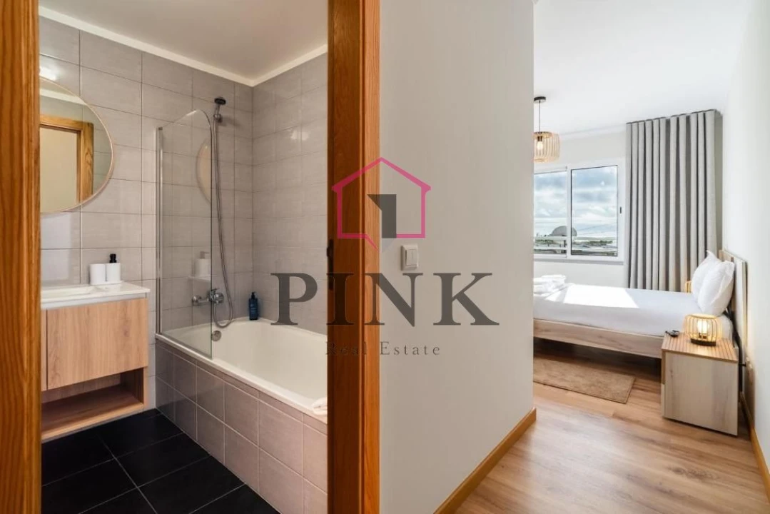 Apartamento T2 para Venda em Caniço Foto 6
