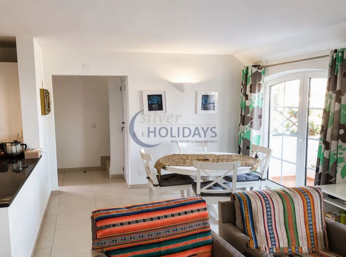 Apartamento T2 para Venda em Quarteira Foto 6