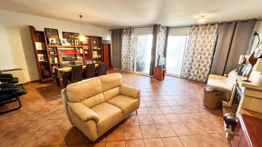 Moradia T4 para Venda em Alhos Vedros Foto 9