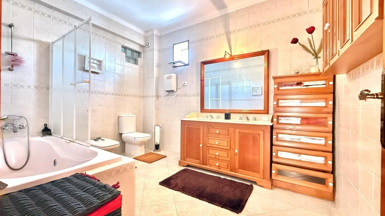 Moradia T4 para Venda em Alhos Vedros Foto 28