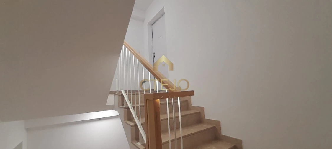 Apartamento T1 para Venda em Alhandra, São João dos Montes e Calhandriz Foto 6