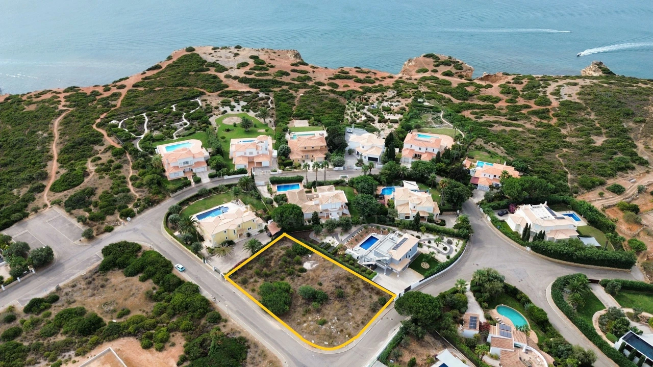 Terreno para Venda em Lagoa e Carvoeiro Foto 1