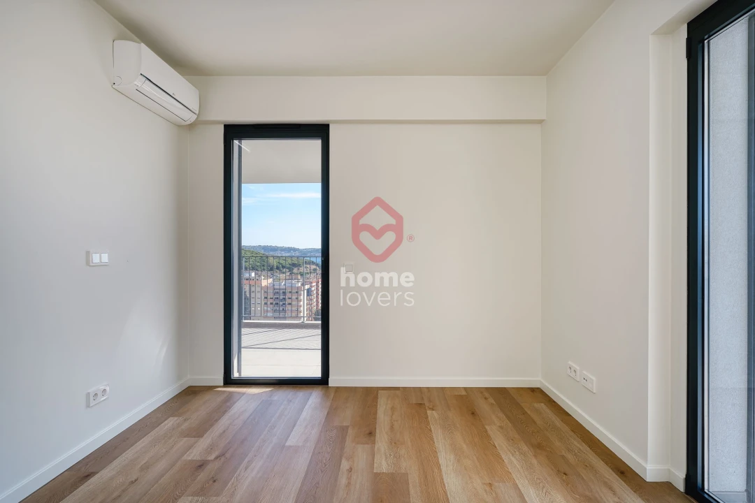 Apartamento T3 para Venda em Algés, Linda-A-Velha e Cruz Quebrada-Dafundo Foto 15