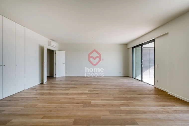 Apartamento T3 para Venda em Algés, Linda-A-Velha e Cruz Quebrada-Dafundo Foto 7