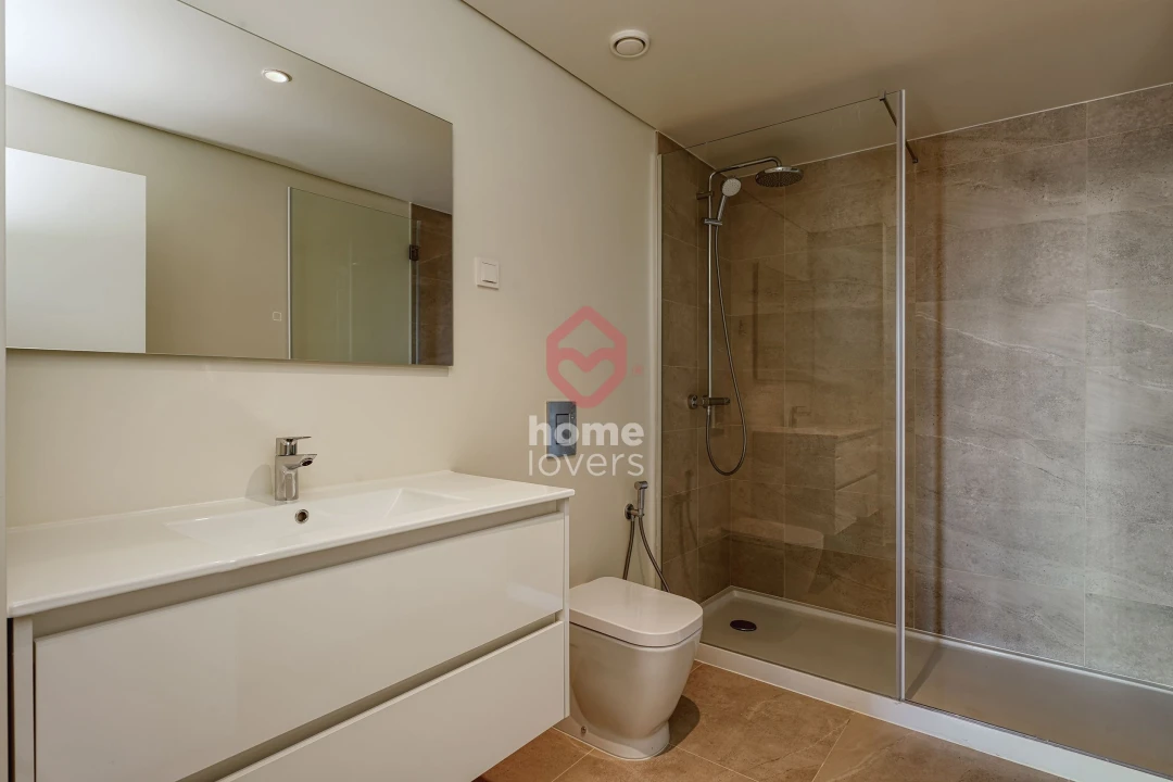 Apartamento T3 para Venda em Algés, Linda-A-Velha e Cruz Quebrada-Dafundo Foto 23