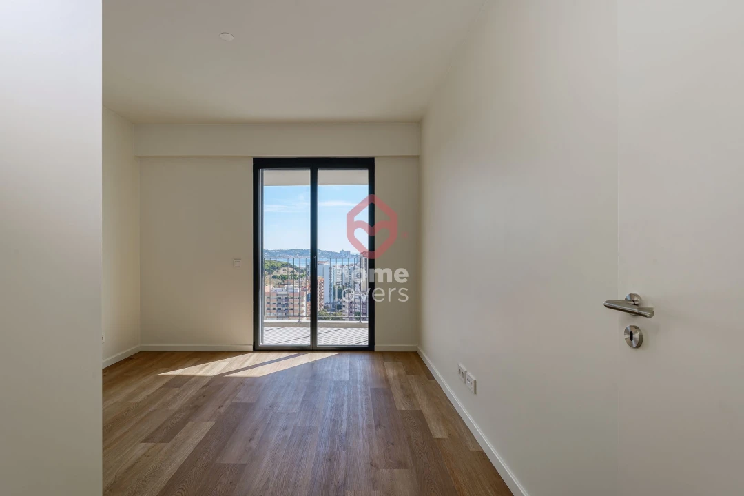 Apartamento T4 para Venda em Algés, Linda-A-Velha e Cruz Quebrada-Dafundo Foto 19