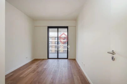 Apartamento T4 para Venda em Algés, Linda-A-Velha e Cruz Quebrada-Dafundo