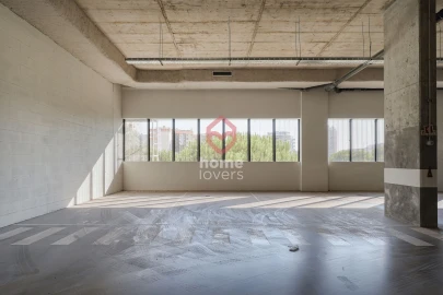 Apartamento T4 para Venda em Algés, Linda-A-Velha e Cruz Quebrada-Dafundo