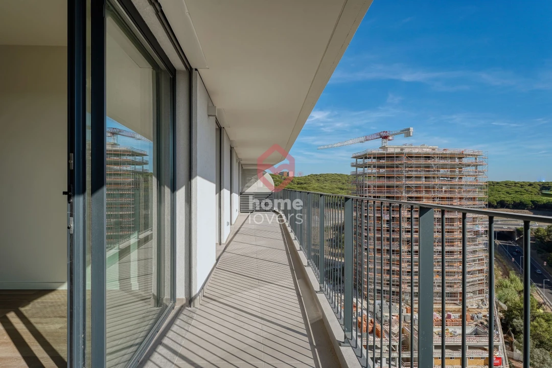 Apartamento T4 para Venda em Algés, Linda-A-Velha e Cruz Quebrada-Dafundo Foto 3
