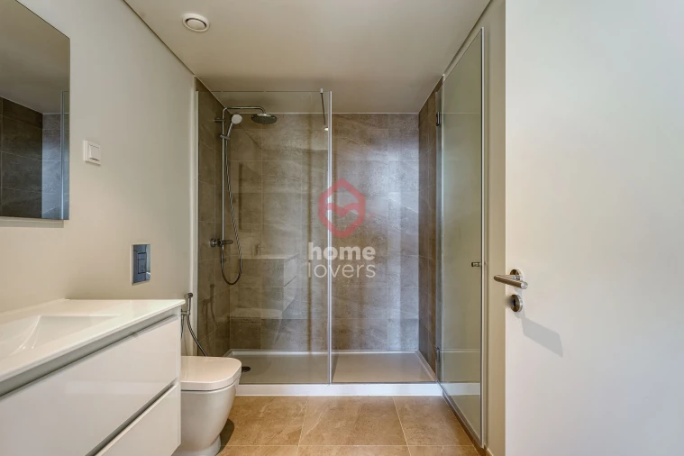 Apartamento T4 para Venda em Algés, Linda-A-Velha e Cruz Quebrada-Dafundo Foto 22