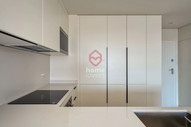 Apartamento T4 para Venda em Algés, Linda-A-Velha e Cruz Quebrada-Dafundo Foto 9