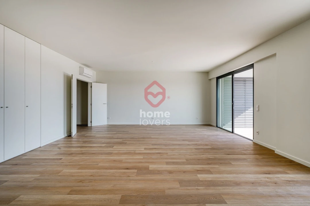 Apartamento T4 para Venda em Algés, Linda-A-Velha e Cruz Quebrada-Dafundo Foto 7